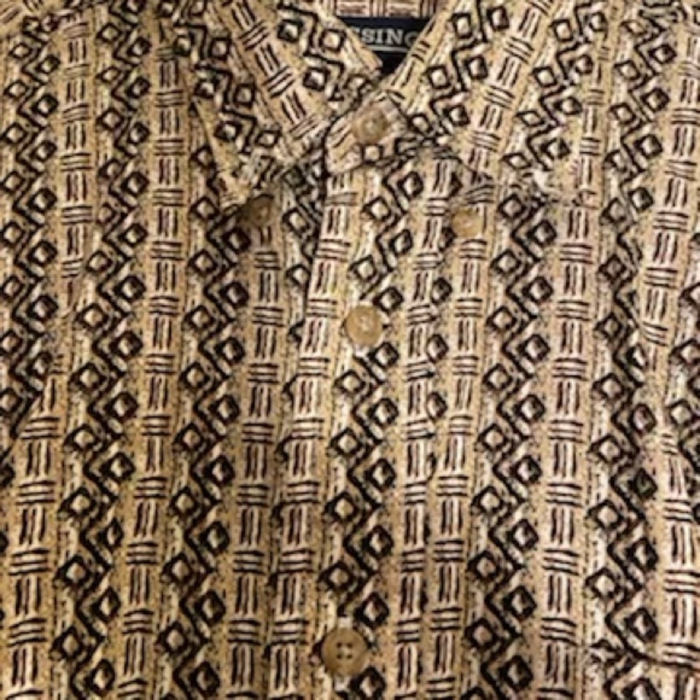 Men’s Patterned Button Down Shirt